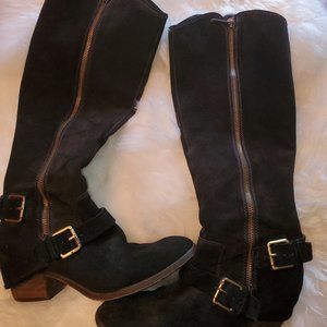 Ladies knee high boots